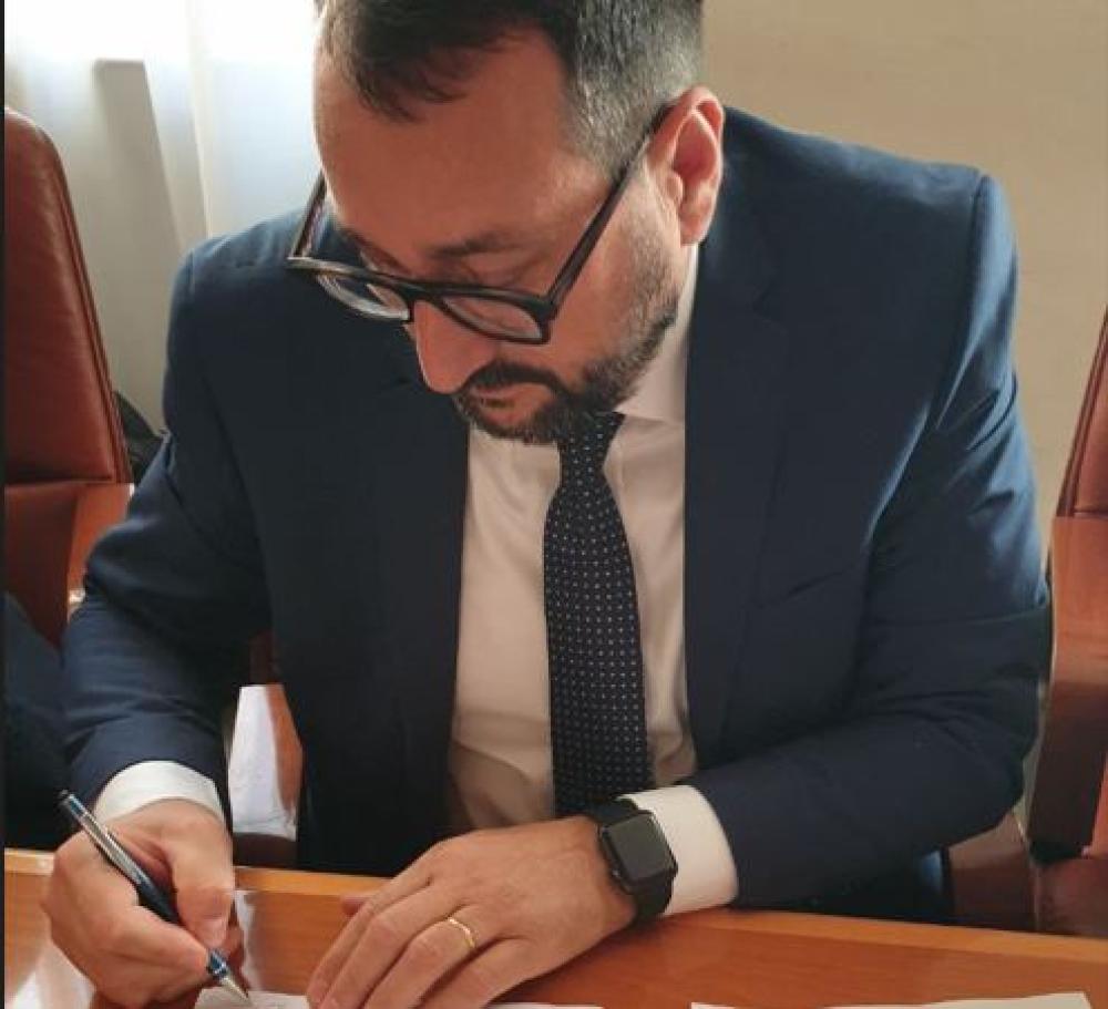 "Con la firma del Ccnl si volta pagina ma è solo un primo passo"